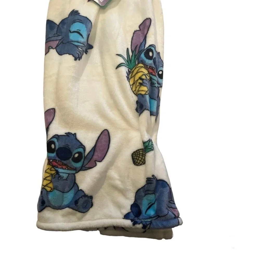 Disney Stitch‎ Plush Throw Blanket Soft White With Pineapples 50in x 70in